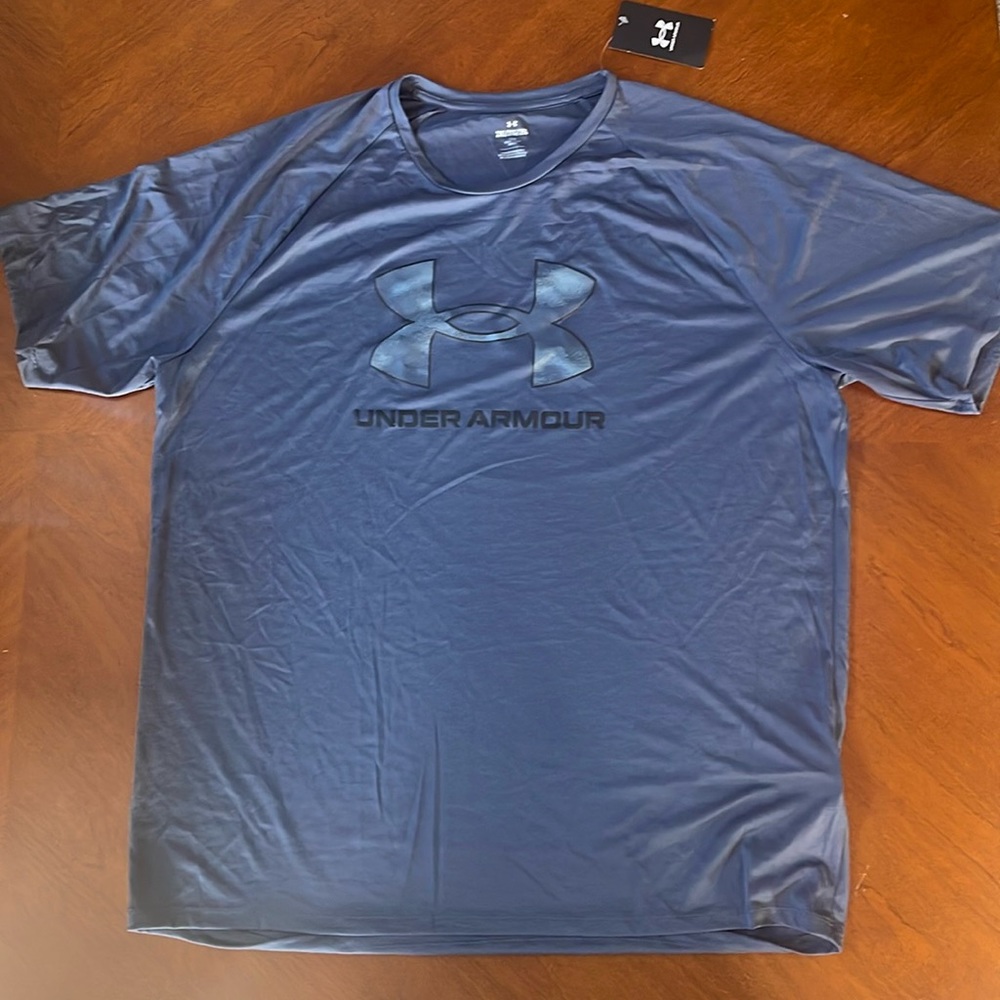 Under Armour big logo print T shirt XXL gray